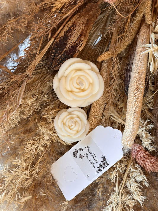 Bougie moulée - roses monoï