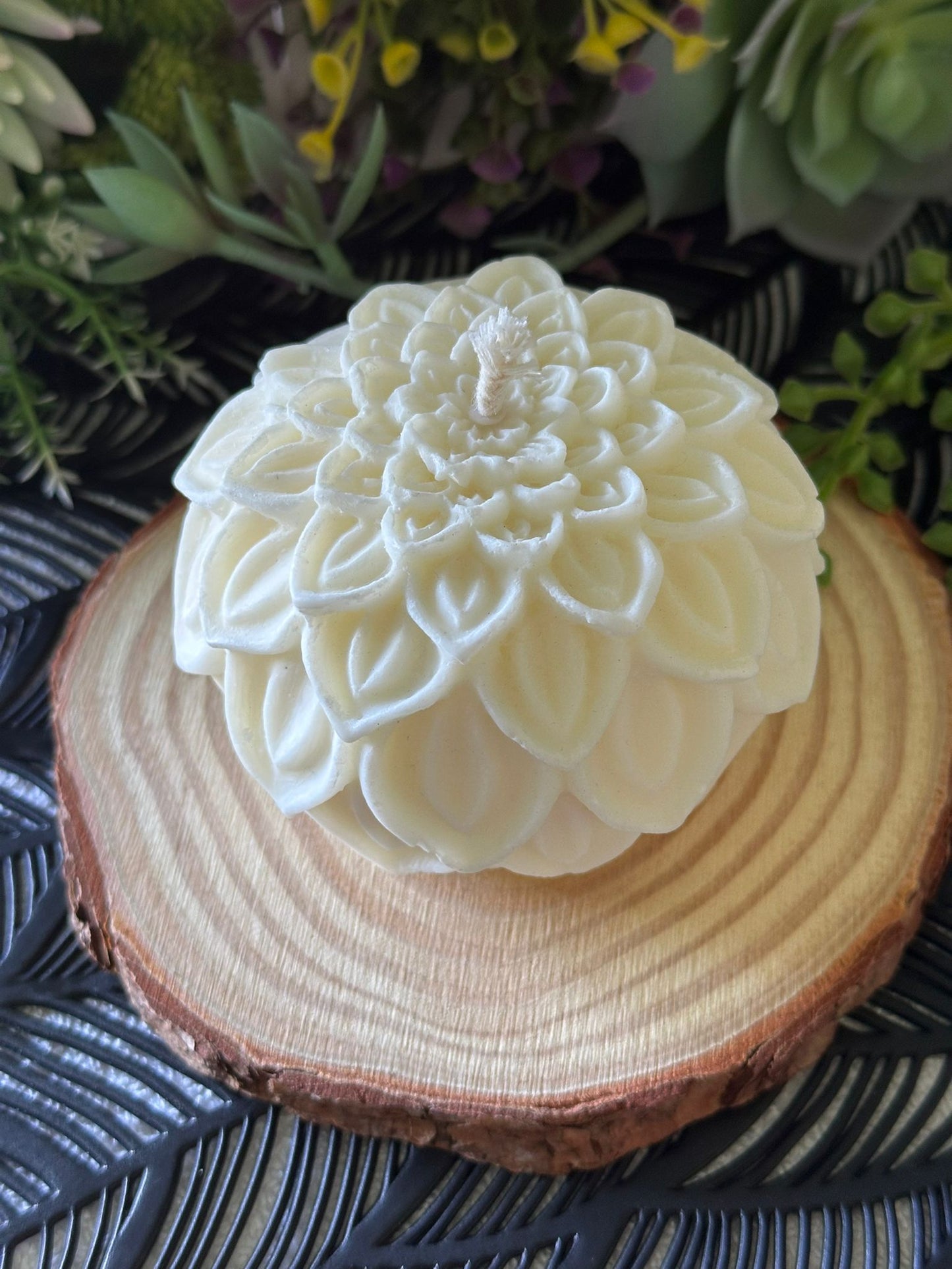 Bougie moulée – Fleur de Monoï