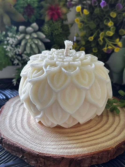 Bougie moulée – Fleur de Monoï